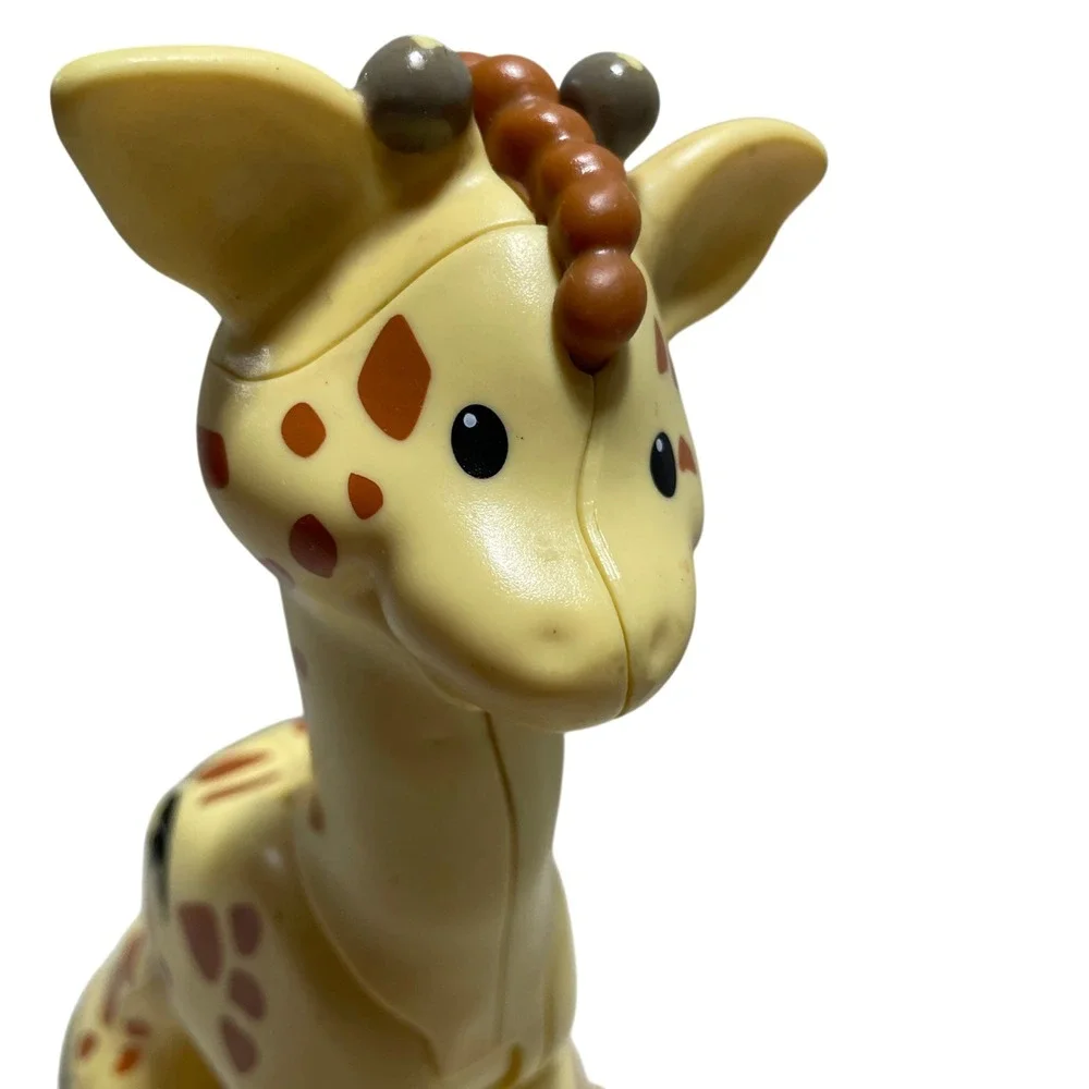 Fisher-Price Little People Big Animal Zoo Giraffe Interactive Toy Figure CMP30